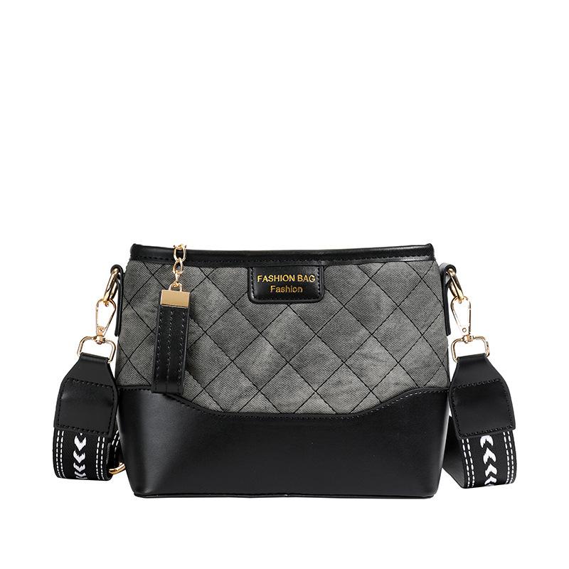 

Сумка женская новая контрастного цвета с широким плечевым ремнем модная на плечо мессенджер