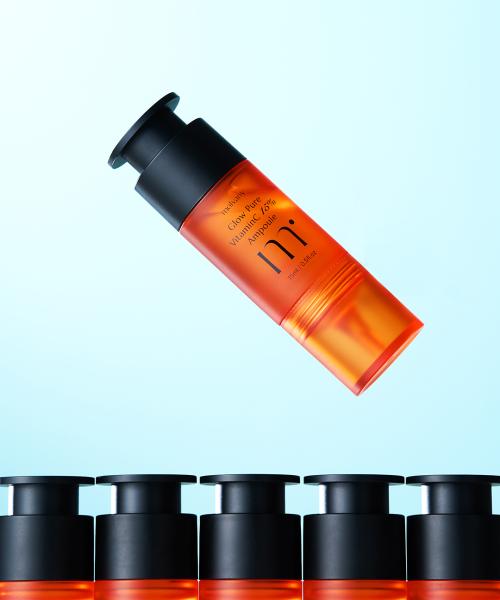 Molvani Glow Pure Vitamin C 15% Ampoule + 2 Toner Pad Sachets Gift