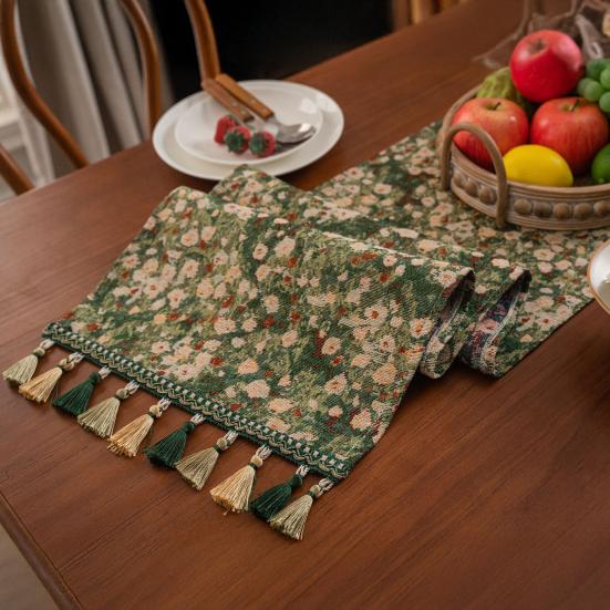 Yousheng Christmas Green Jacquard Table Runner with Tassel Decorative Festive Table Flag Dining Table Decoration for Home Restaurant Bar Kitchen