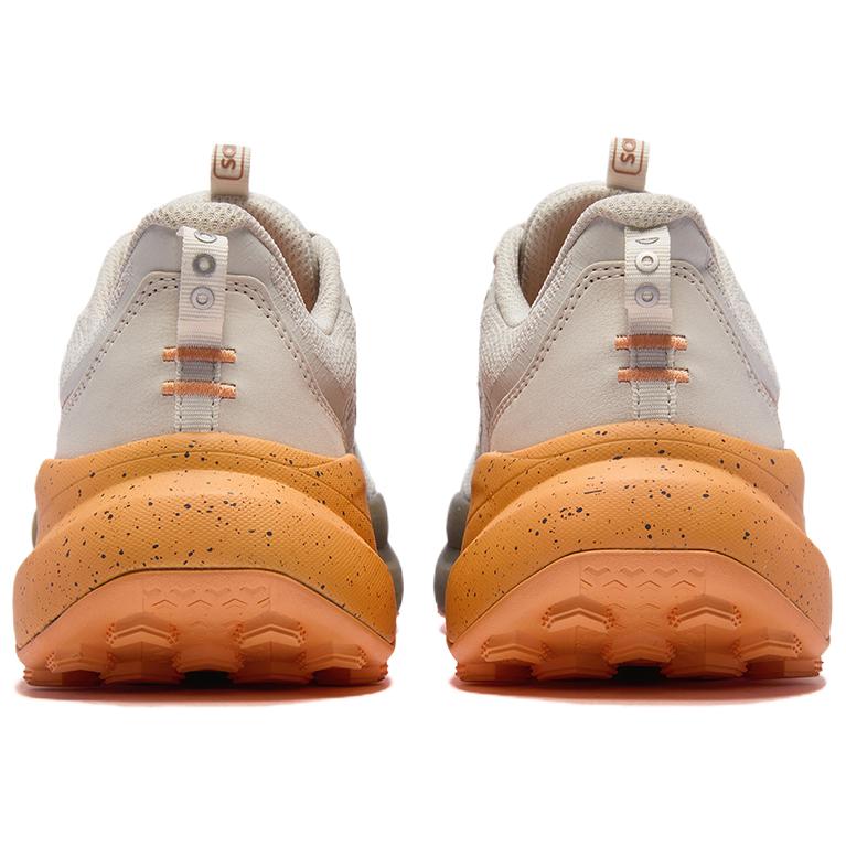 Saucony Xodus Ultra 4 Comfortable Trail Running Shoes Women running shoes Beige S101626-1007