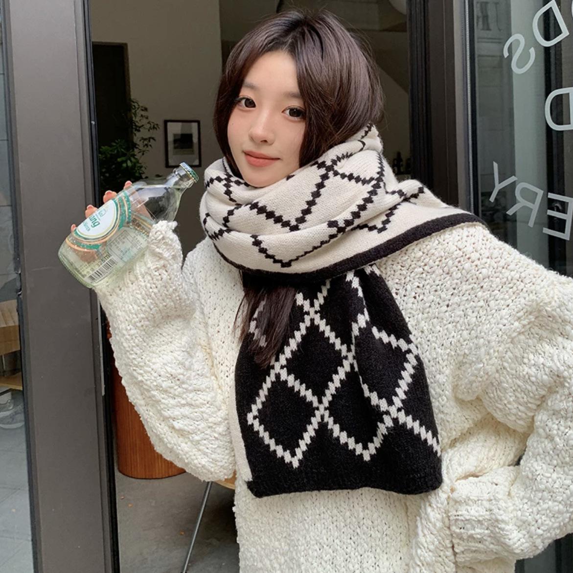 

Rhombus Lattice Women s Winter Scarf - Red Christmas & New Year Gift, Versatile Warm Neck Warmer