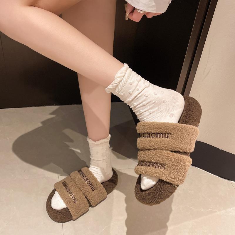 Fashion 2025 Thick Soled Fluffy Slippers Women's Outdoor Wear Indoor Household Slippers 2025 New Autumn And Winter Slippers