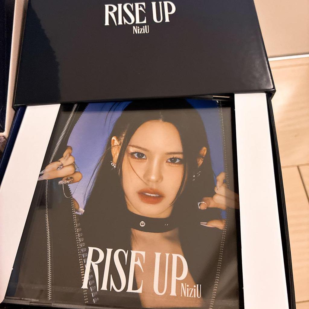 [USED] NiziU Fan Club Limited Box (5 types)