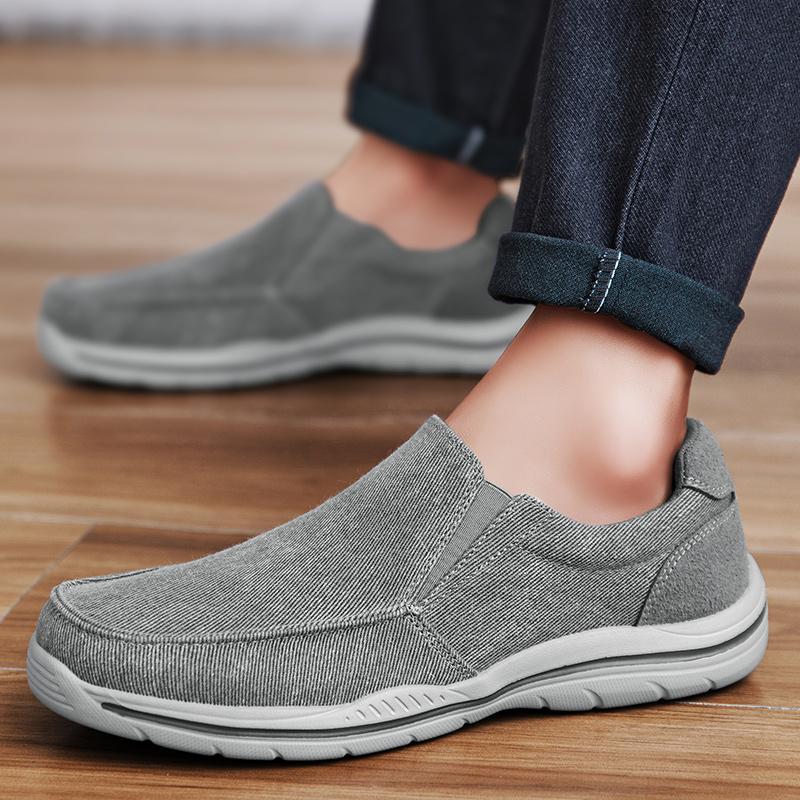 Men Khaki Canvas Shoes Slip On Driving Shoes Casual Blue Wide Head Cloth Shoes for Farther Plus Size Lightweight