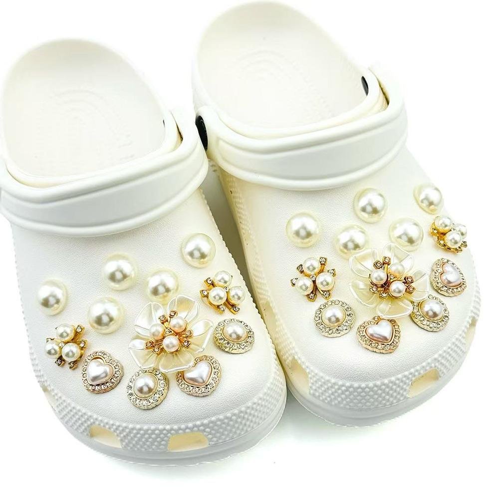 24PCS Summer Fashion Shoe Charms Set Accessories for Clogs Shoe Buckle Pearl Diamond Flower DIY Shoes Decorations
