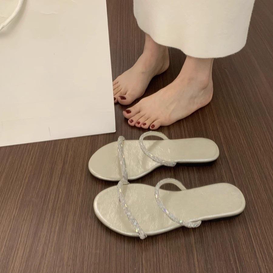French Flat-bottomed Rhinestone with Open-toed Slippers for Women's Summer Wear, Not Tired Feet, Casual Beach Shoes, Dopamine Sandals