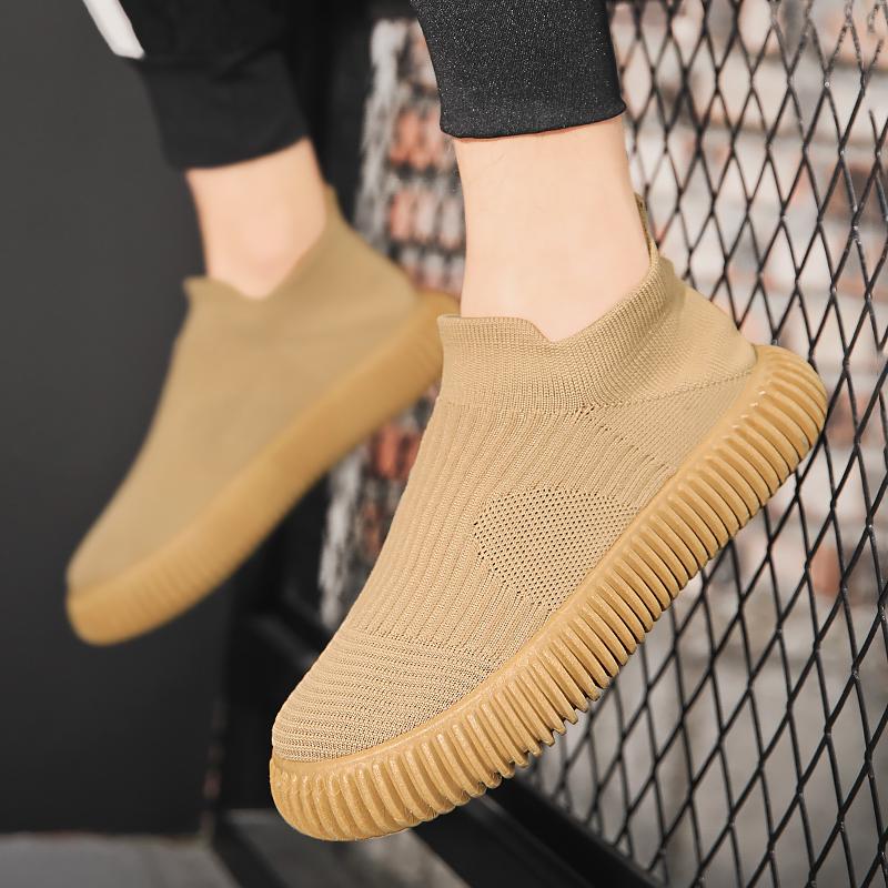 Fashion Round Toe Sports Shoes for Men Breathable Fashionable and Lightweight Black Walking Shoes Mesh Thick Soled Flat Shoes Casual