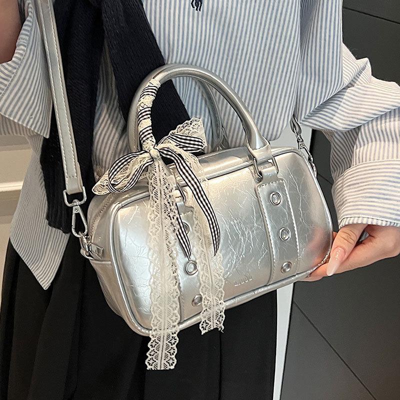 2025 New Korean Version of Foreign Style Trend Portable Boston Bag Versatile Locomotive Style Personalized Messenger Pillow Bag Female