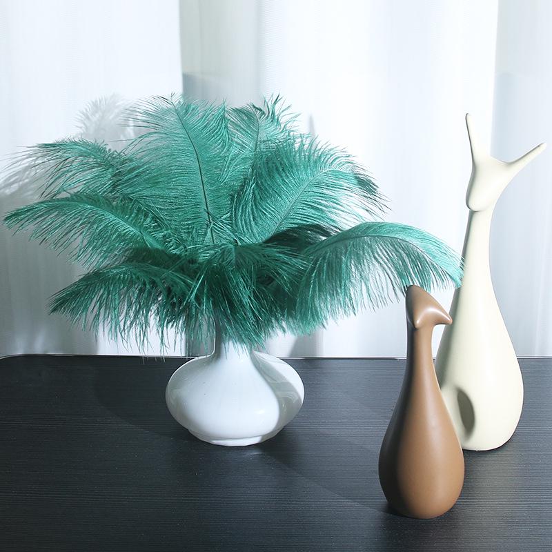 25-30cm Large Ostrich Feather for Wedding Bouquet or Photo Decoration