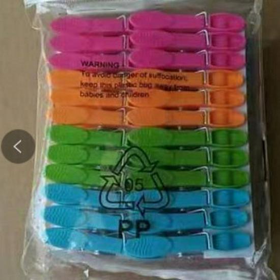 24 Windproof Plastic Clothes Pegs & Laundry Clips for Underwear & Drying