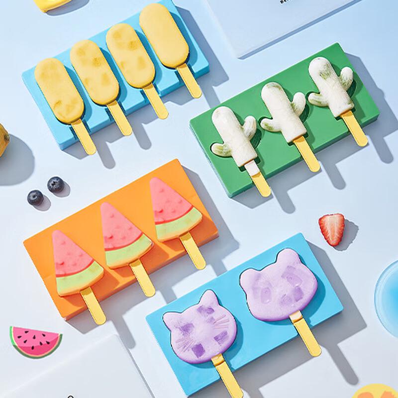 

MOMO NATURI 3-Piece Cartoon Silicone Ice Cream Molds
