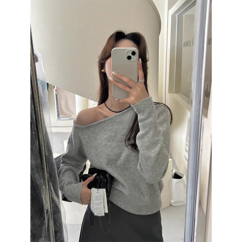 Premium one-word collar off-shoulder knitted sweater women's spring versatile long-sleeved top fashionable bottoming shirt
