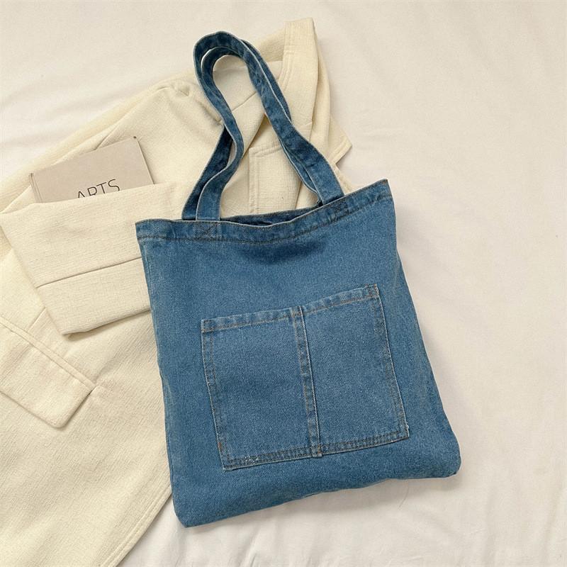 Стильная вместительная сумка-тоут из темно-синего денима для повседневного использования светло-синий