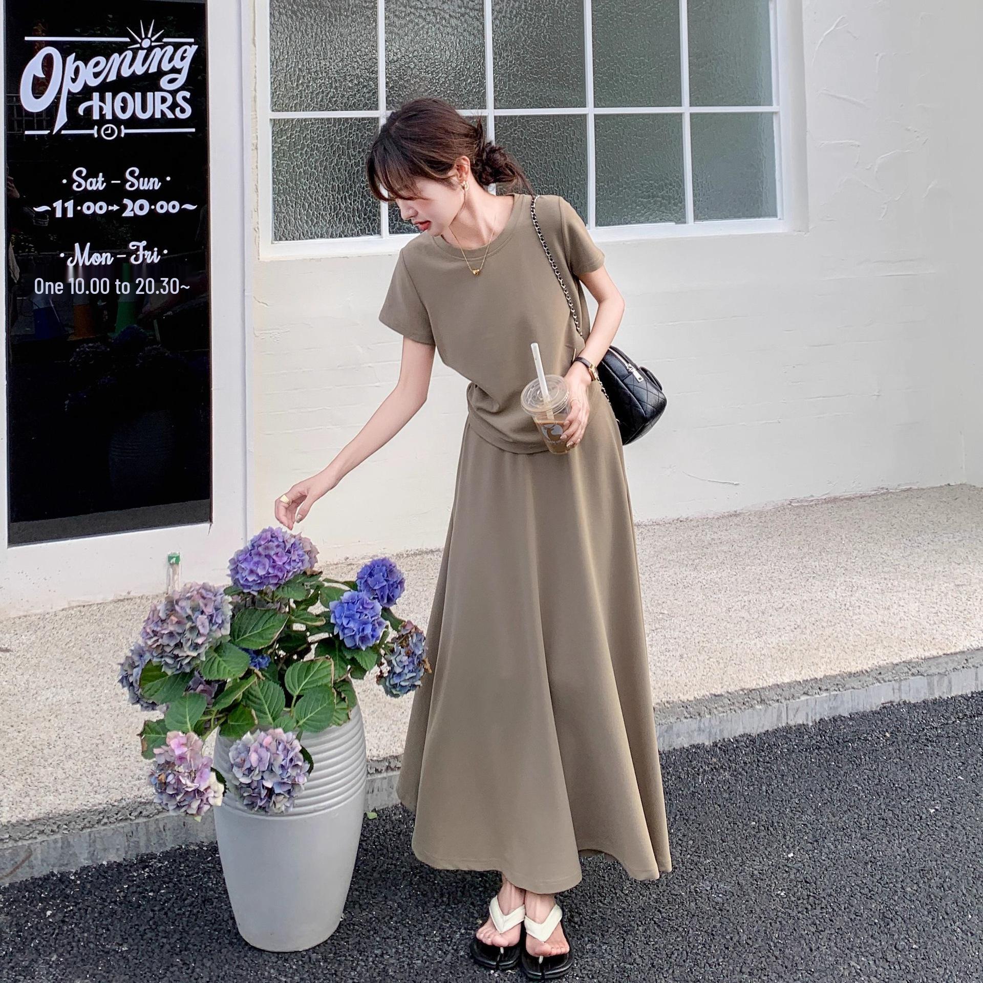 

Plus Size Summer A-line Skirt Suit - Short Sleeve Casual Two-Piece Set for Women, 300 Jin. 3XL (Recommended for 160-190 jin) хаки