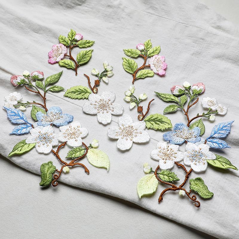 1Pcs Jacket Jeans Craft Accessories Flower Embroidery Patch Iron On Elegant Patches For Clothes Bags DIY Embroidered Stickers