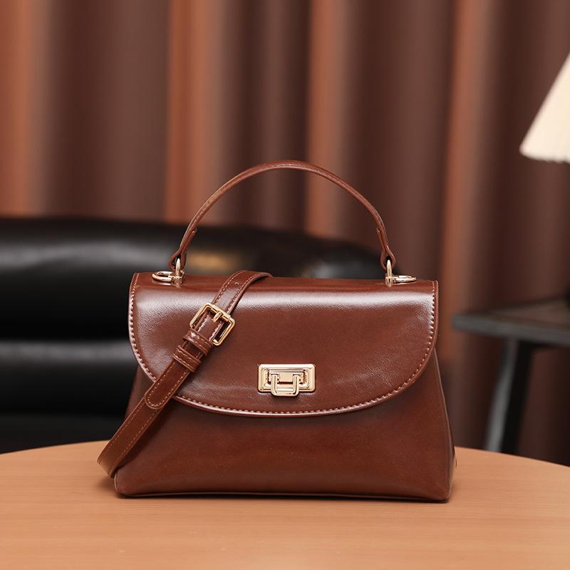 Small square bag new women's bag handbag simple texture niche shoulder bag Korean version trendy fashion messenger bag
