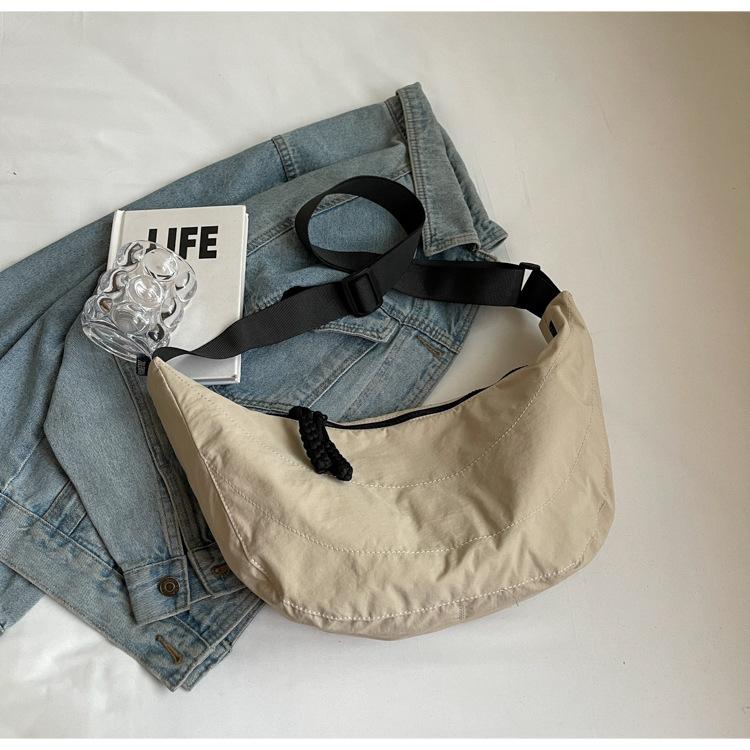 Korean version diagonal span bag Harajuku large capacity shoulder shoulder unisex dumpling bag crescent nylon underarm shoulder bag
