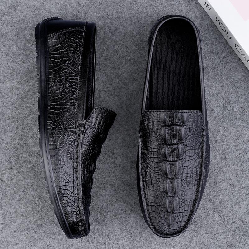 Classic Soft Leather Loafers Men Driving Shoes Lightweight Slip On Flats New Arrival Casual Shoes Italian Wedding Mens Moccasins