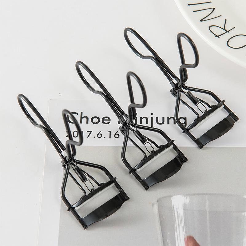 Ultra-Wide Black Eyelash Curler - Long-Lasting Setting Tool In Silver