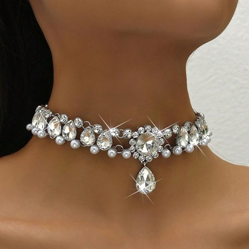 New Temperament Full of Crystal Shiny Water Drop Pendant Necklace for Women Luxury Pearl Collarbone Chain Jewelry Accessories