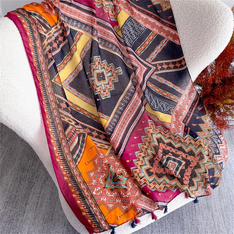Spring and Summer New Flowers Pattern Cotton Linen Scarf for Women Autumn Warm Soft Shawls Muslim Hijab Poncho Echarpe Stoles