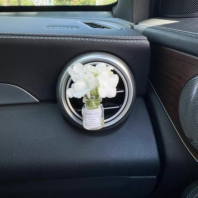 Car Center Console Air Outlet Simulated Flower Clips Ornaments Baby'S Breath Jasmine Vase For Girls Car Decorations