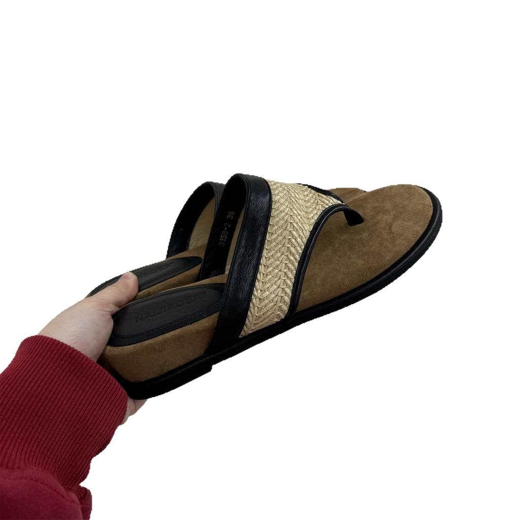 Soft Bottom Flip-flops Women's Outer Wear 2025 Summer New Simple and Versatile Casual Flat Bottom Cool Slippers Toe Slippers Women