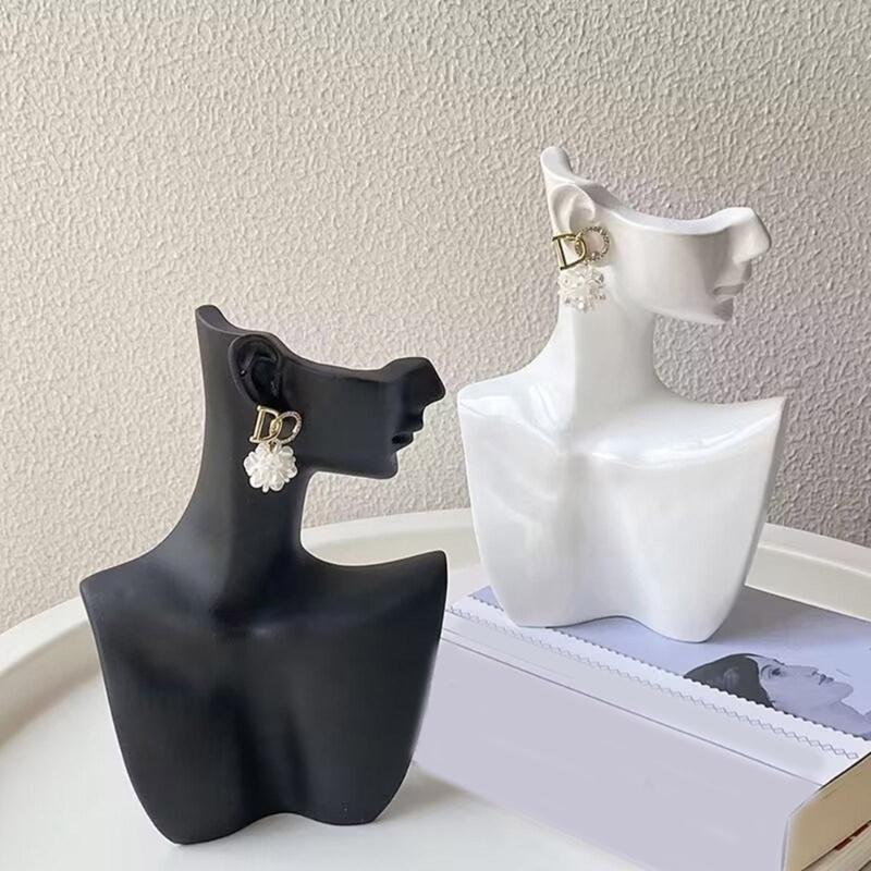 Sturdy Resin Covered Necklace Bust Portable Jewelry Organization Home Accessory Necklace Display Rack Decoration