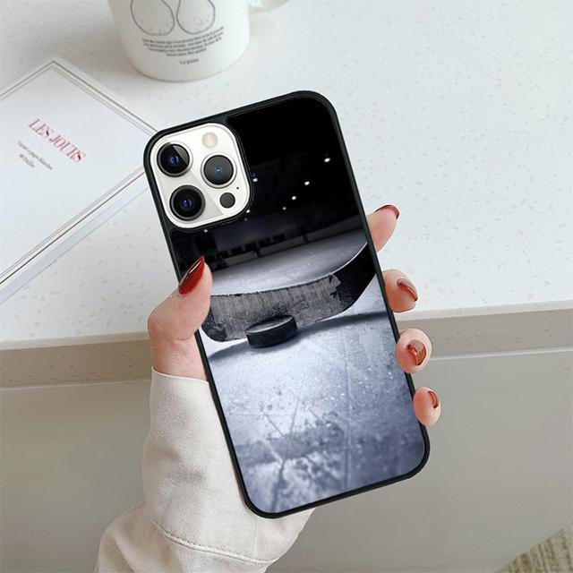 Hot Sport Ice Hockey Phone Case For iPhone 17 Air 14 15 16 13 12 Cover For Apple 14 15 16 Pro Max Plus Coque