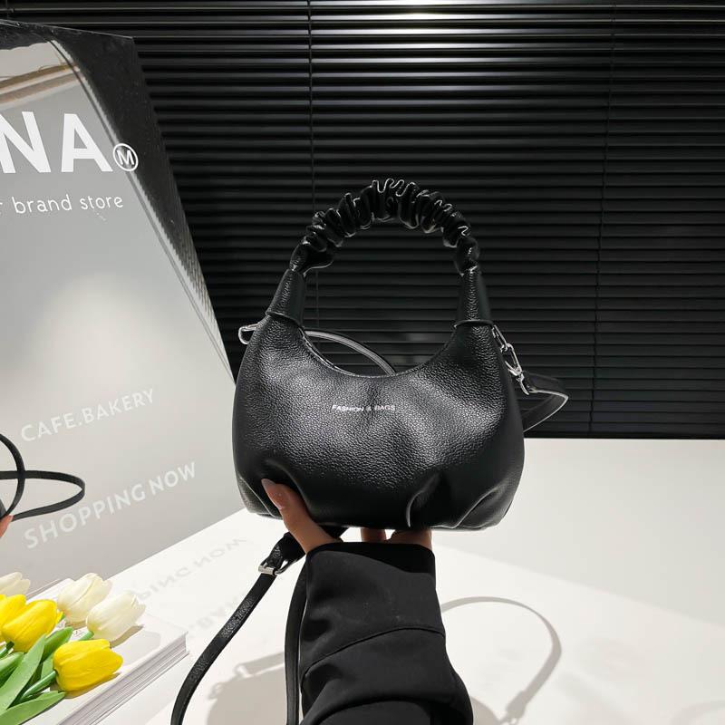 Niche versatile pleated handbag women's summer new fashion simple shoulder crossbody dumpling bag