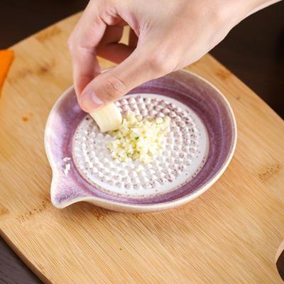 Gradual Glaze Ceramic Grinder Dish Multi-Function Garlic Masher & Fruit Bowl for Kitchen Rust-Proof Kitchen Plate for Puree Paste Home Decor