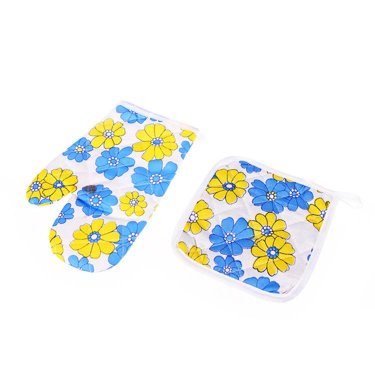 Microwave Oven Heat Proof Gloves 2 Sets Baking Oven Heat Resistant Gloves 2 Sets Heat Insulation Mat