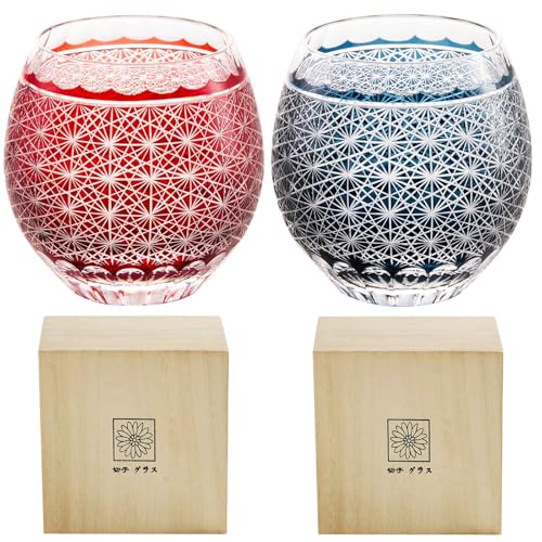 LUGUFON Kiriko Glasses, Pair of Rocks Glasses with a Cute Chrysanthemum Pattern, Dishwasher Safe, Packed in a Paulownia Wood Box, Perfect for Cold Sak