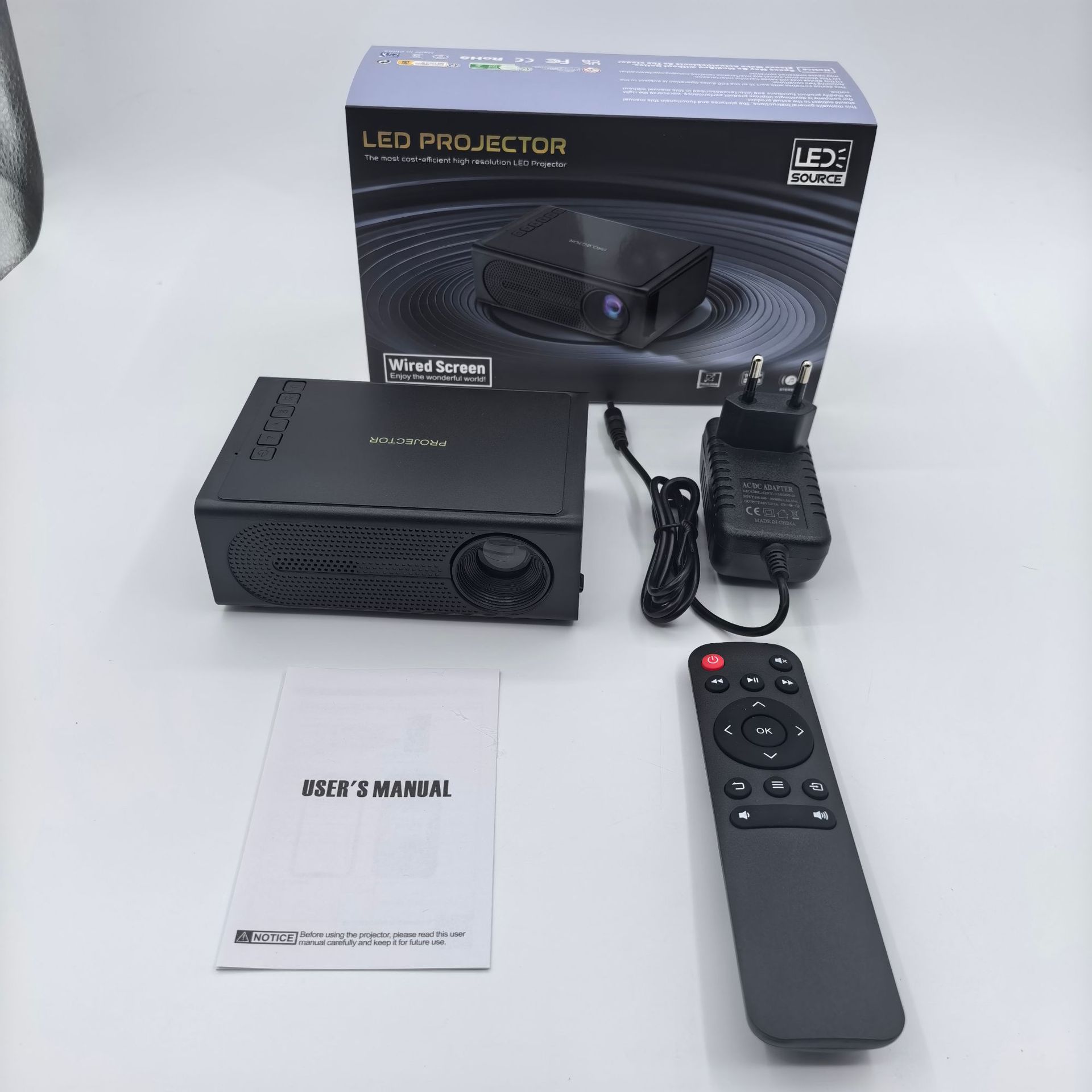 

Новый домашний мини-проектор Миниатюрный детский домашний Портативный Проводной Мобильный телефон Проектор с тем же экраном Black European Standard