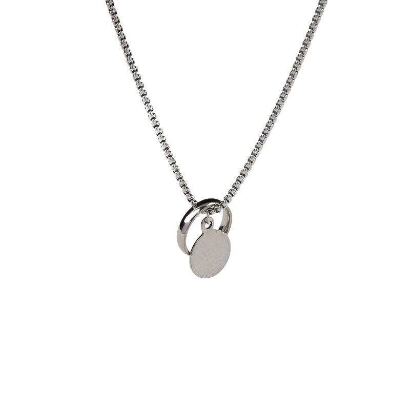 Chinese-Style Pearl Pendant Necklace with Luxury Design
