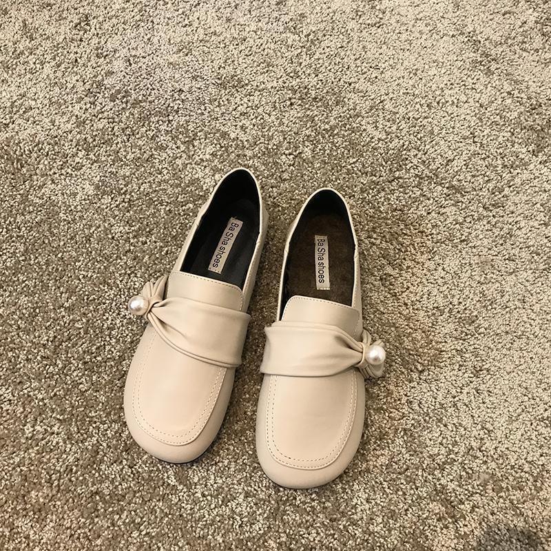 Designer new women's single shoes cute round head deep mouth pearl foot cover small leather shoes student women
