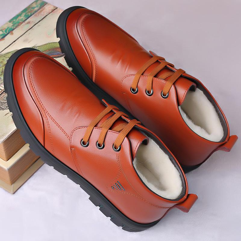 

Winter men s dad cotton shoes leather velvet thermal casual leather shoes soft leather lace-up plus leather shoes 44 коричневый