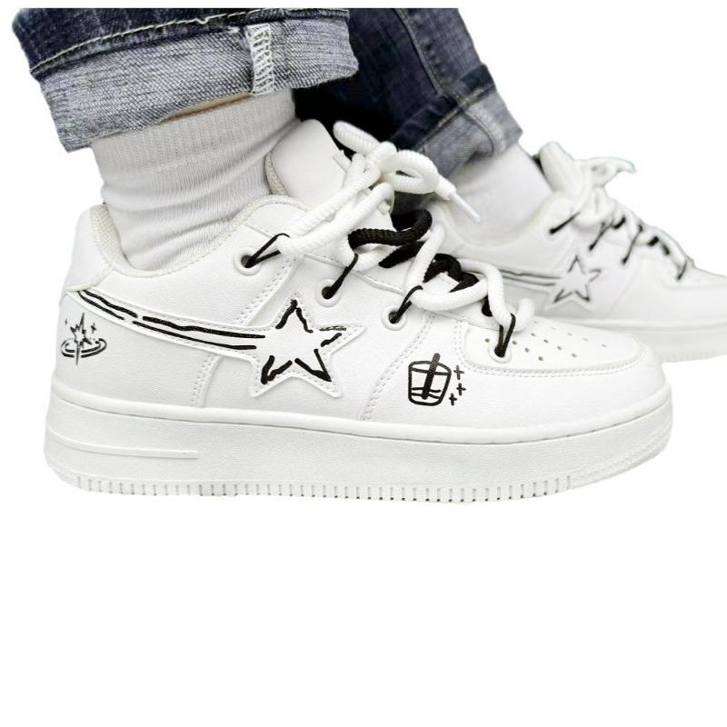 Graffiti weiße Schuhe Herren Nischen-Star Skateboard-Schuhe lässige vielseitige Sportschuhe Herren trendige Sportschuhe