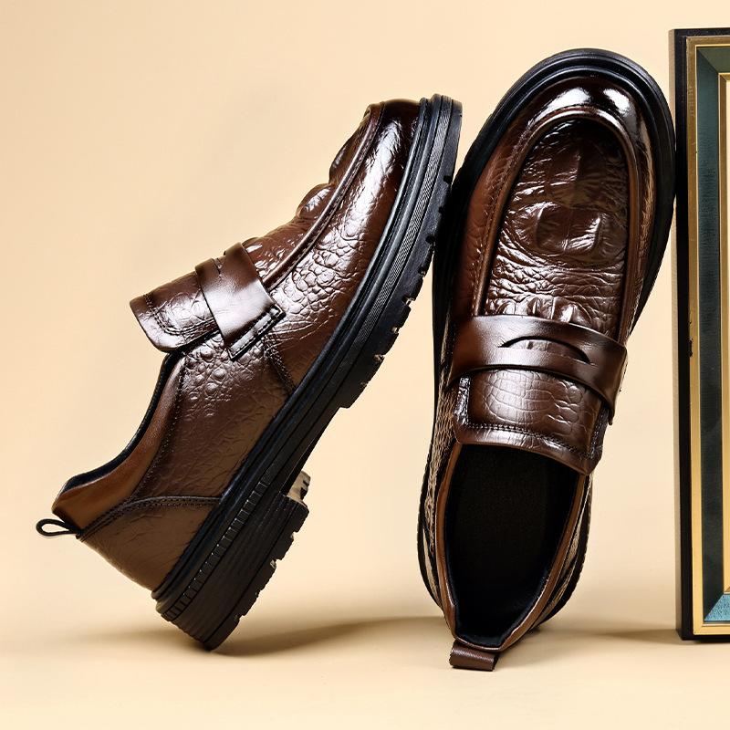 

Men s leather shoes leather breathable crocodile pattern business dress casual men s shoes platform soft-soled shoes 44 коричневий