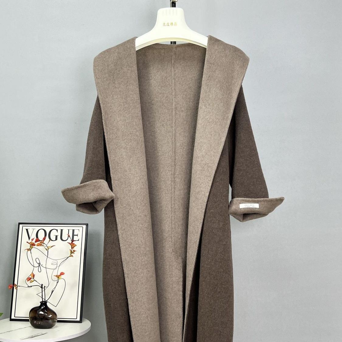 

Свободное Новое Высококлассное Осенне-зимнее Пальто из Двусторонней Шерсти с Капюшоном M