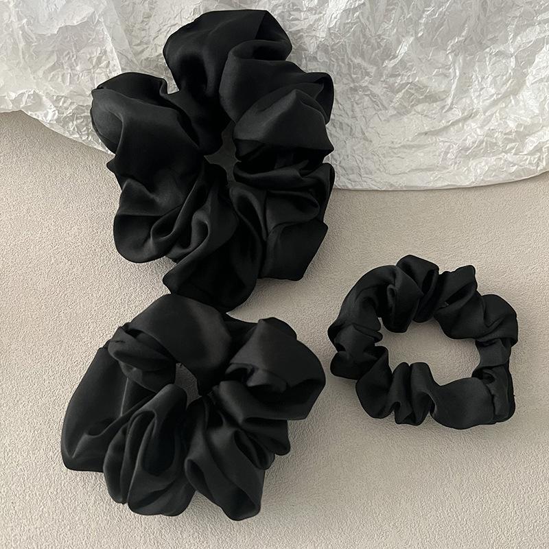 Koreanische Haargummis 3 Stück Premium Satin Scrunchies Französischer Stil Drei Größen Rutschfeste Haargummis für Frauen