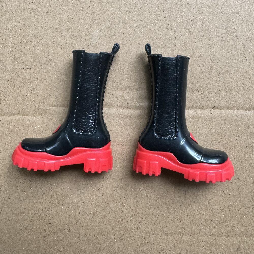 2001 Version Rare Face Doll Heads Classic Bratss Vintage Shoes Long Boots Girls Doll Parts For Collectors