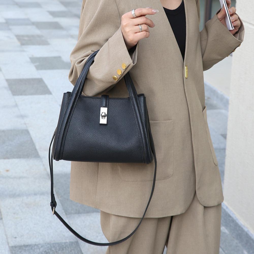 Office Workers Carry Vegetable Baskets, Women's Bags, One Shoulder Hand Carry Diagonally Across the First Layer of Cowhide Large-capacity Bucket Bags