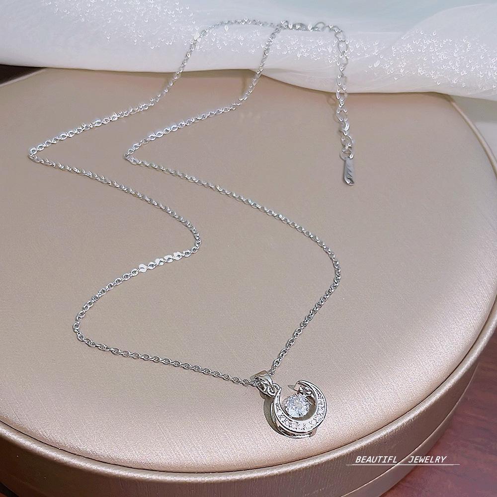 Ins Wind Titanium Steel Necklace Female Joker Niche Design Advanced Sense of Luxury Clavicle Chain Moon Pendant Ornaments.