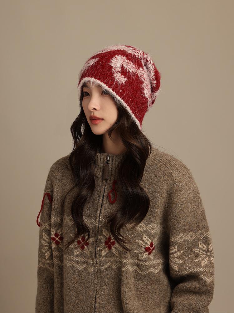 Hat women's autumn and winter warm cold hat wool knitted thin face small pile hat big head circumference autumn