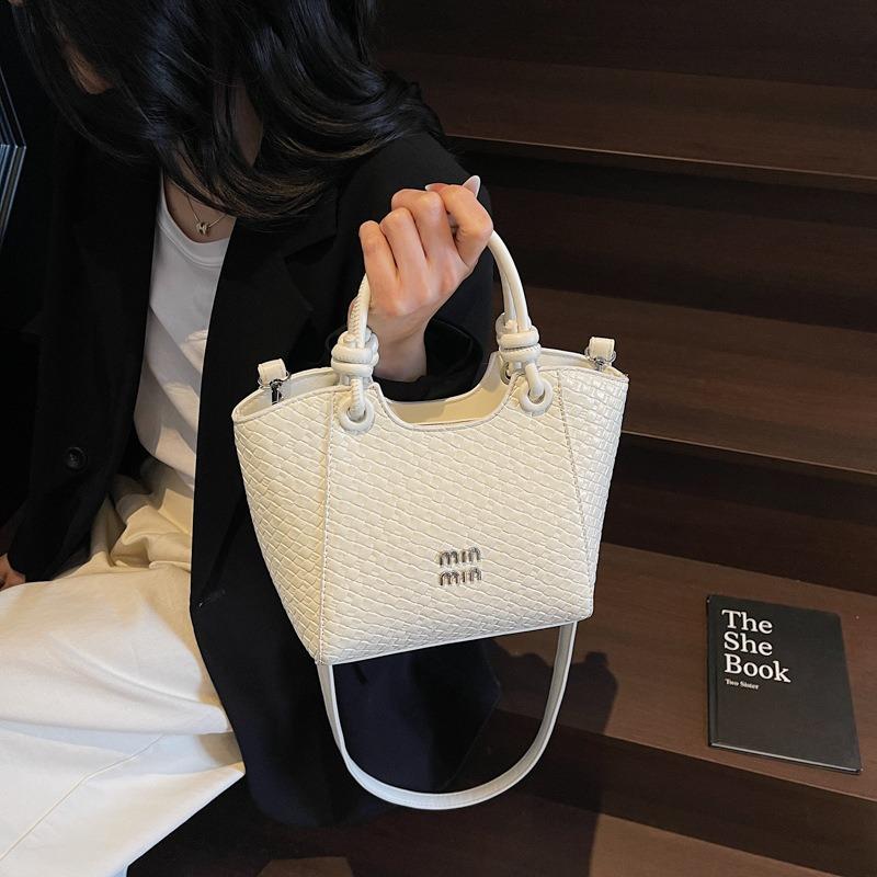 Niche woven bags women's new summer versatile messenger bags fashion handbags bucket bags