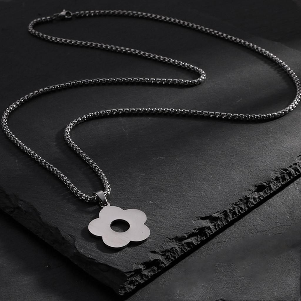 Stainless Steel Flower Necklaces Pendant Chain Necklaces Jewelry Flower Pendant Necklace Party Jewelry Girls Women Gifts