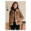Winterwärme und Stil in einem trendigen, verdickten koreanischen Kurzmantel mit Kunstpelzbesatz, schaffen Sie eine coole und entspannte Atmosphäre.