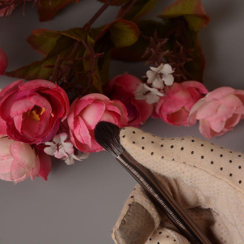 

Кисть для теней Мягкий ворс Специальная для визажистов Маленький размер Для начинающих Вводный инструмент для макияжа глаз Кисть Профессиональная Default