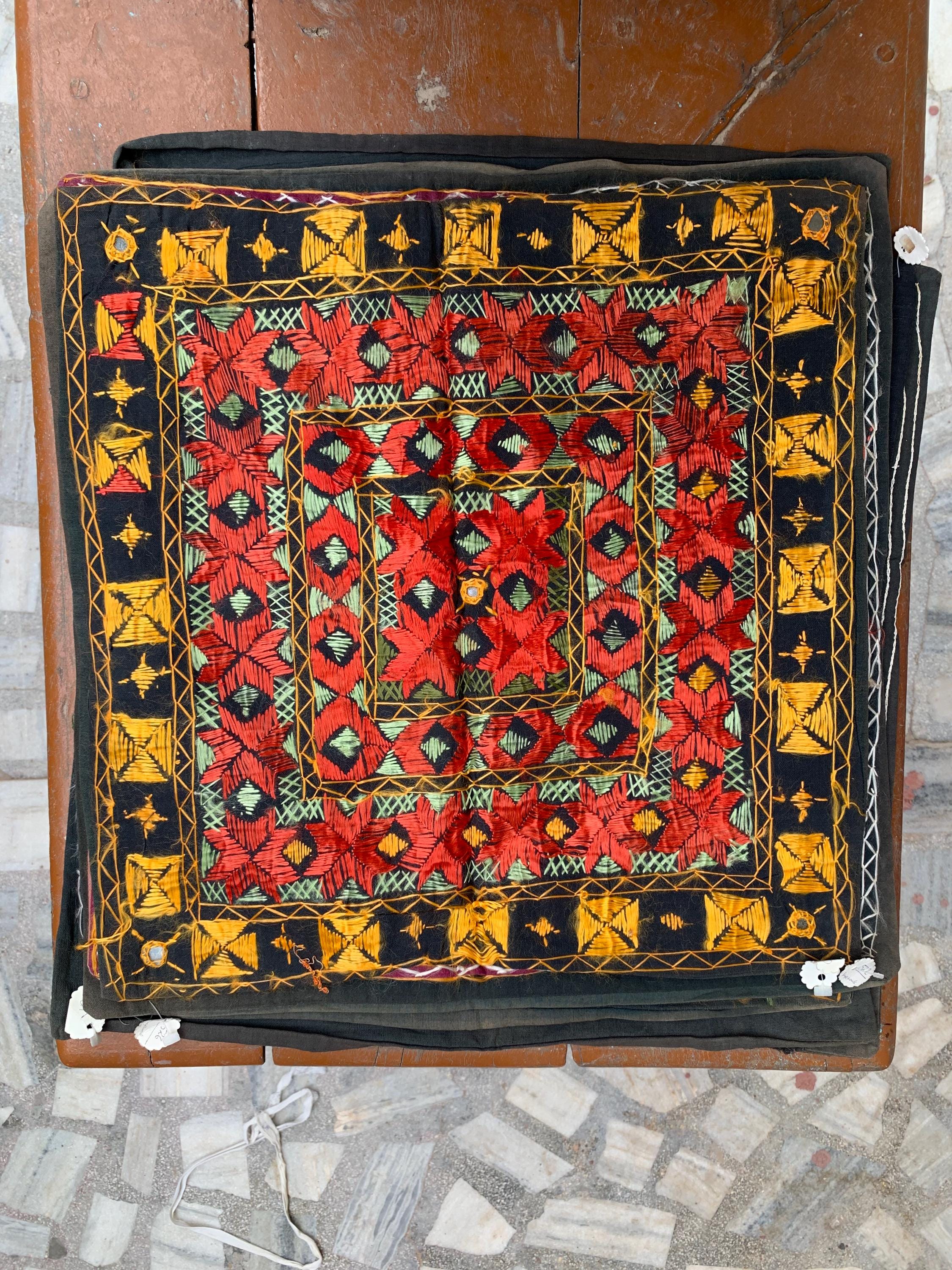 

Hand Embroidered Cotton Pillow Cover: Bohemian Decorative Cushion 40 80X 50 різнокольоровий